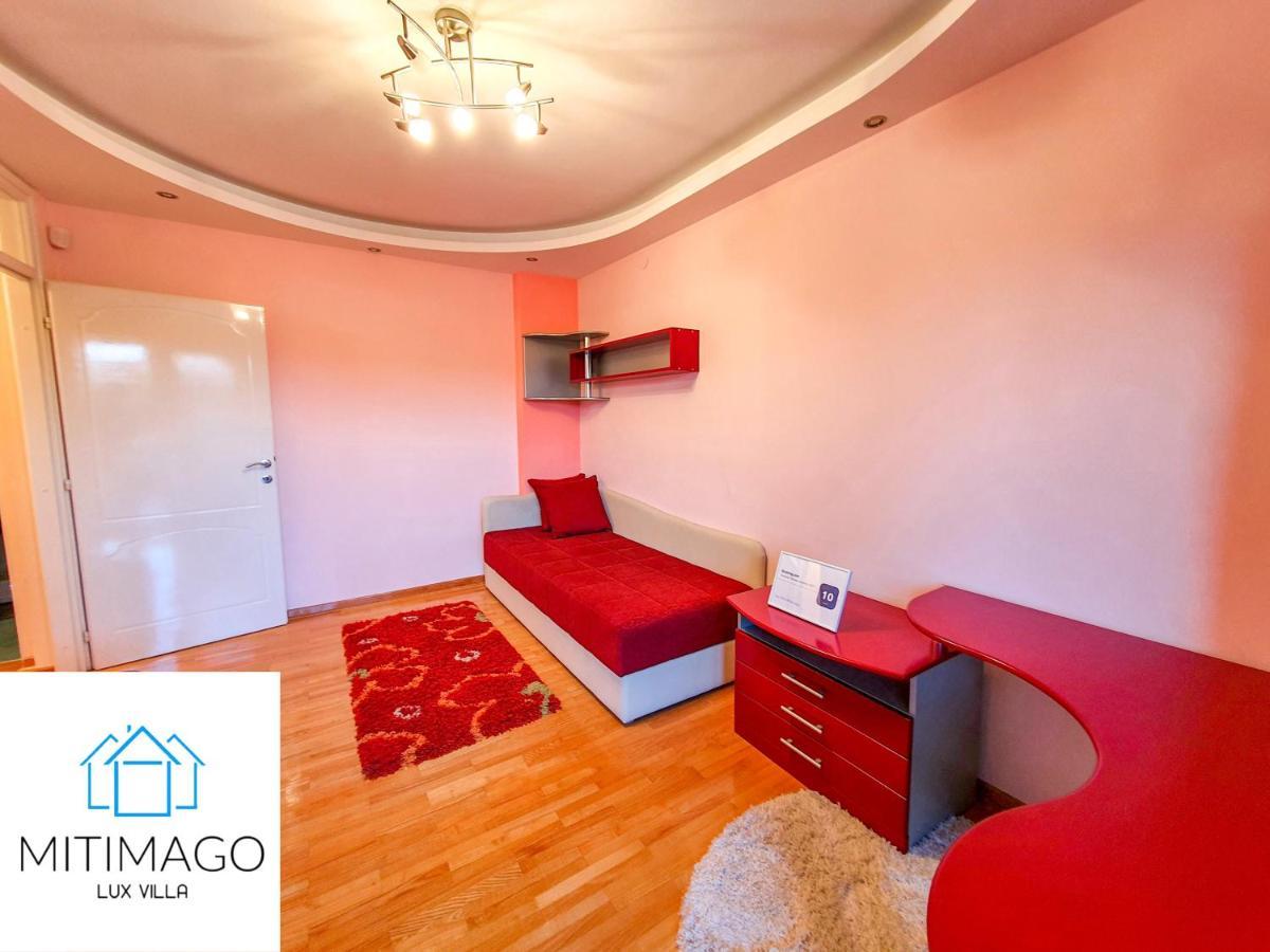 Lux Villa Mitimago Ni Exterior foto
