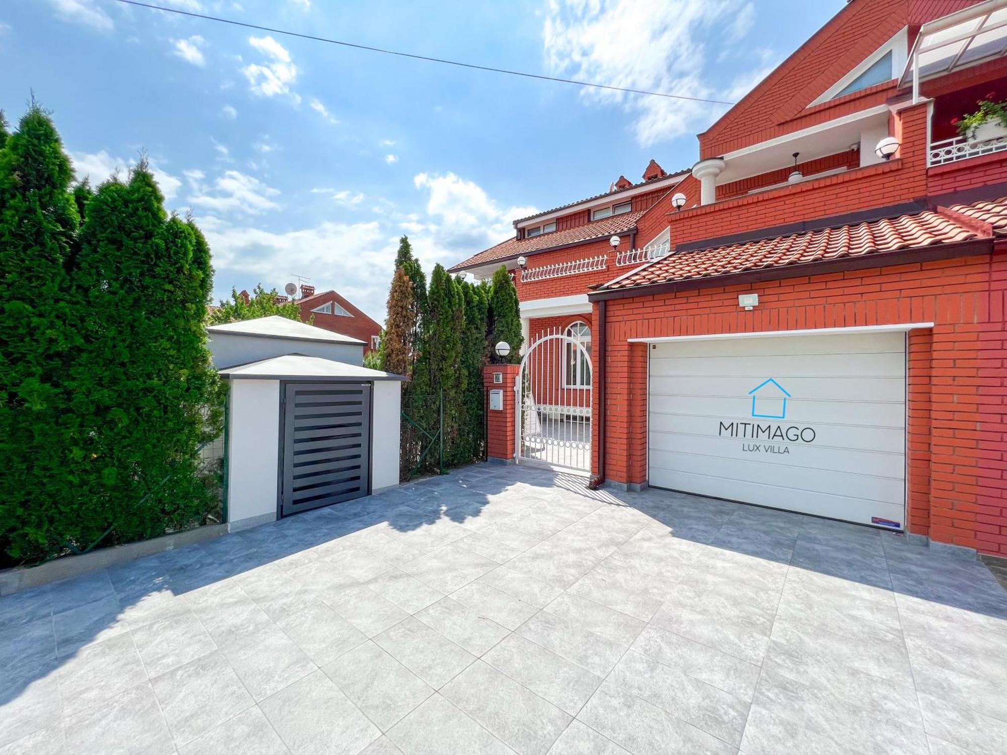 Lux Villa Mitimago Ni Exterior foto