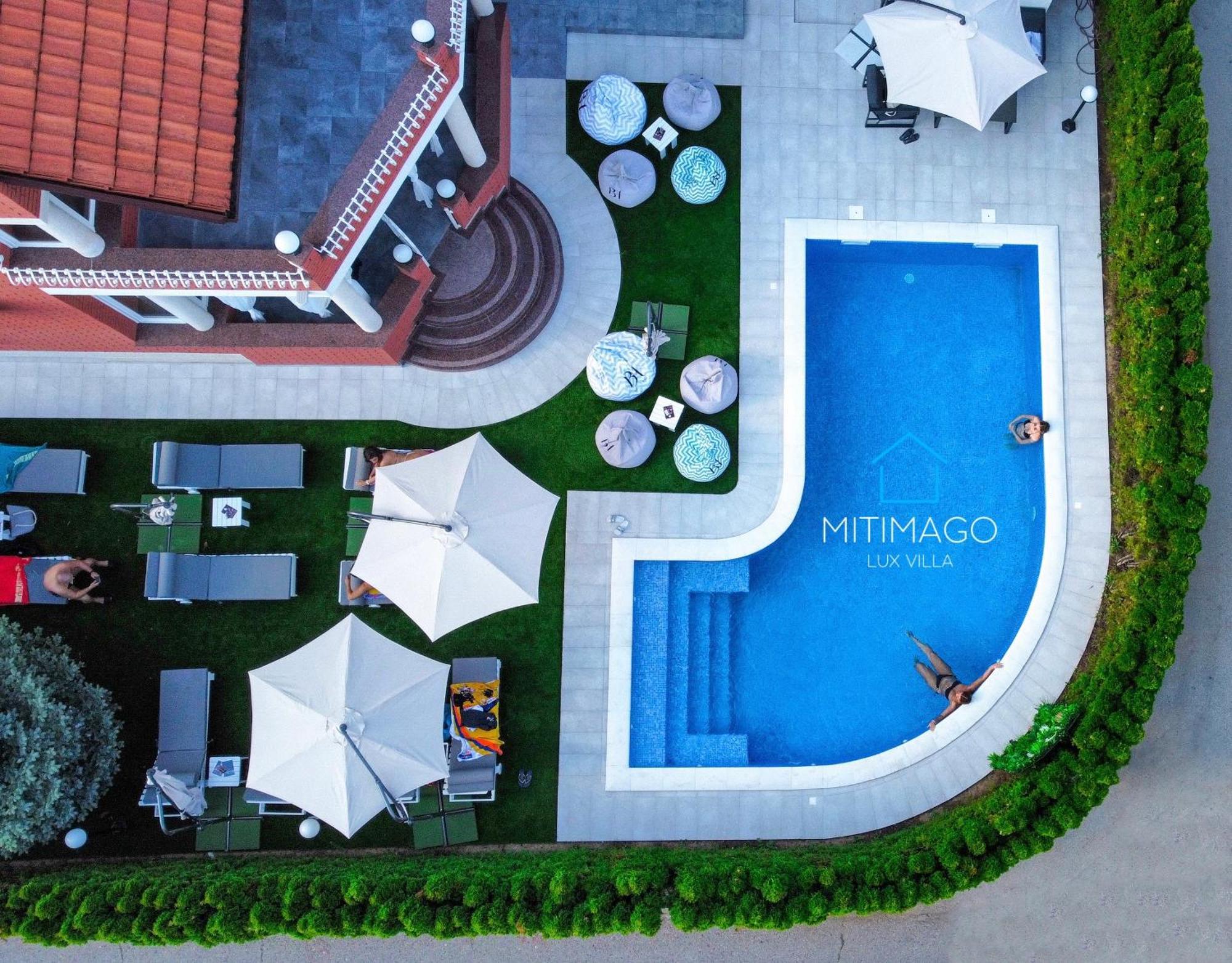 Lux Villa Mitimago Ni Exterior foto